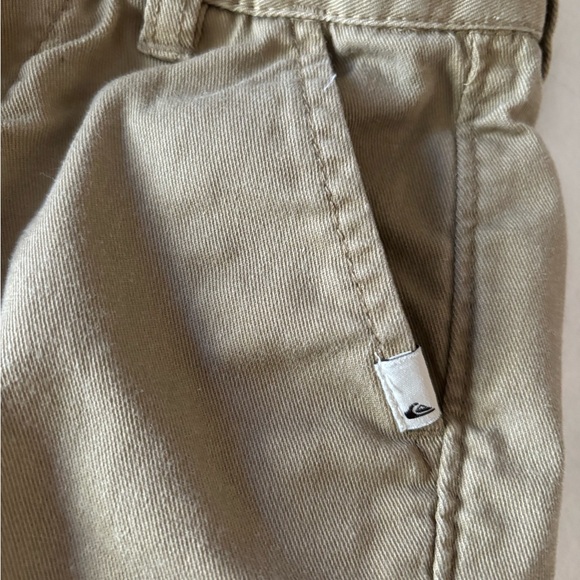 Quiksilver boys khaki straight fit shorts w/pockets size 4 - Picture 5 of 6